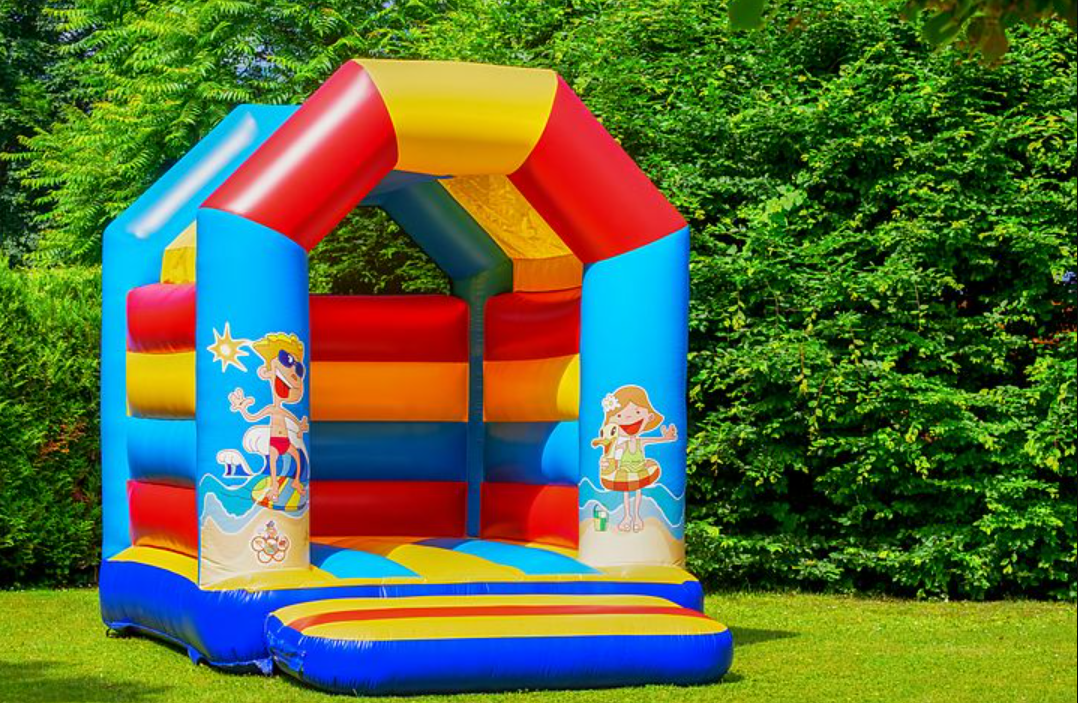 Identifying The Right Location To Set Up The Bouncy Castle